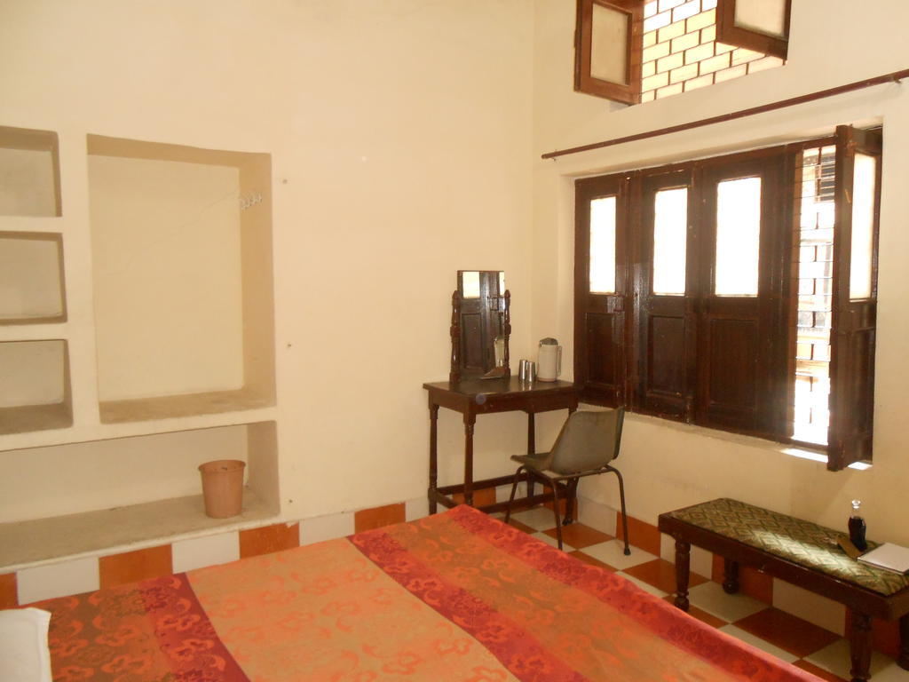 Gaurav Guest House Mathura Phòng bức ảnh